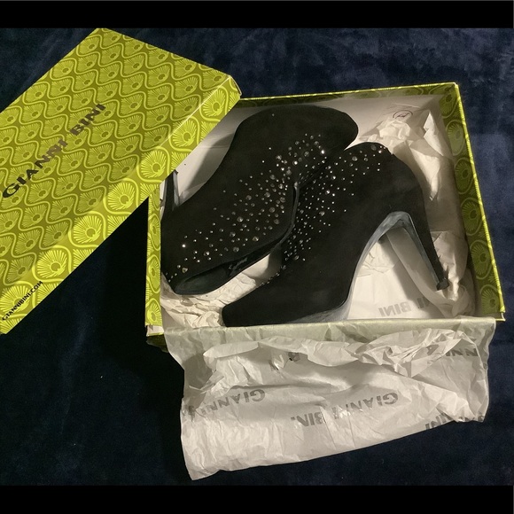🛑 Gianni Bini Galena Rhinestone Suede Bootie Heels - Picture 2 of 12